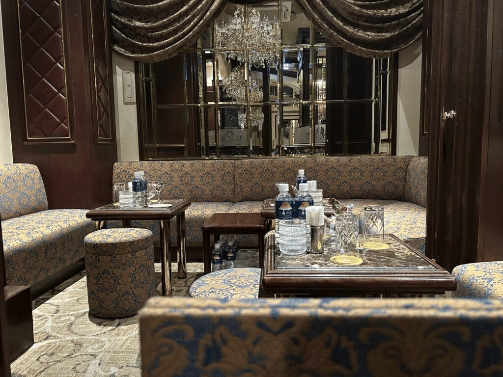 店内 2
